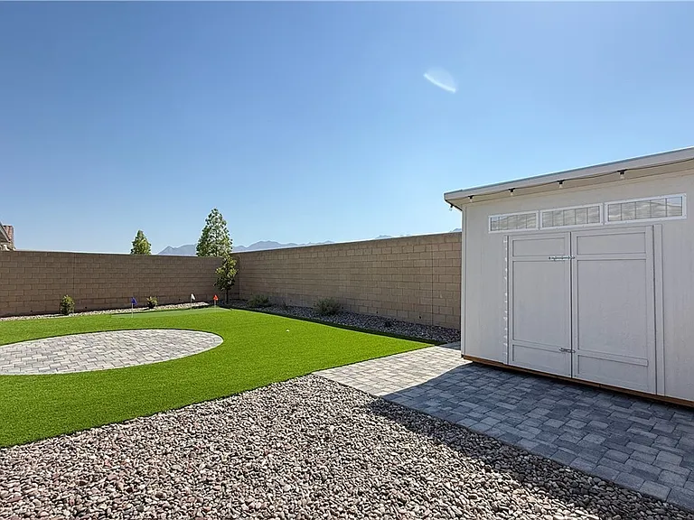 7491 Bonnie Piper St — Photo 25