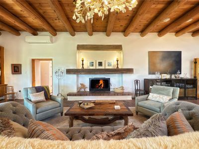 559 Camino Del Monte Sol, Santa Fe, NM, 87505