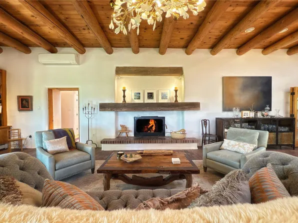 559 Camino Del Monte Sol, Santa Fe, NM 87505