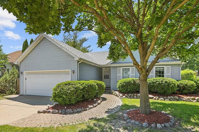 1st image of 303 Vana Dr