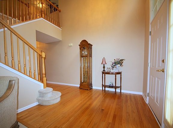 4th image of 2048 N Trevino Ter