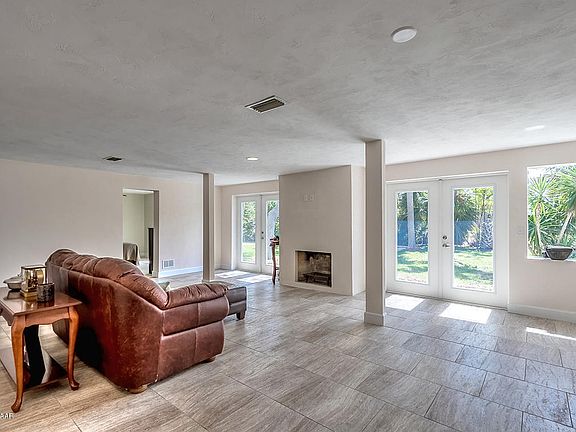 2nd image of 24 Pleasant Dr