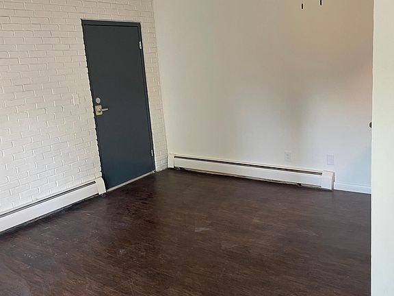 3rd image of 6115 Plymouth Ave #8