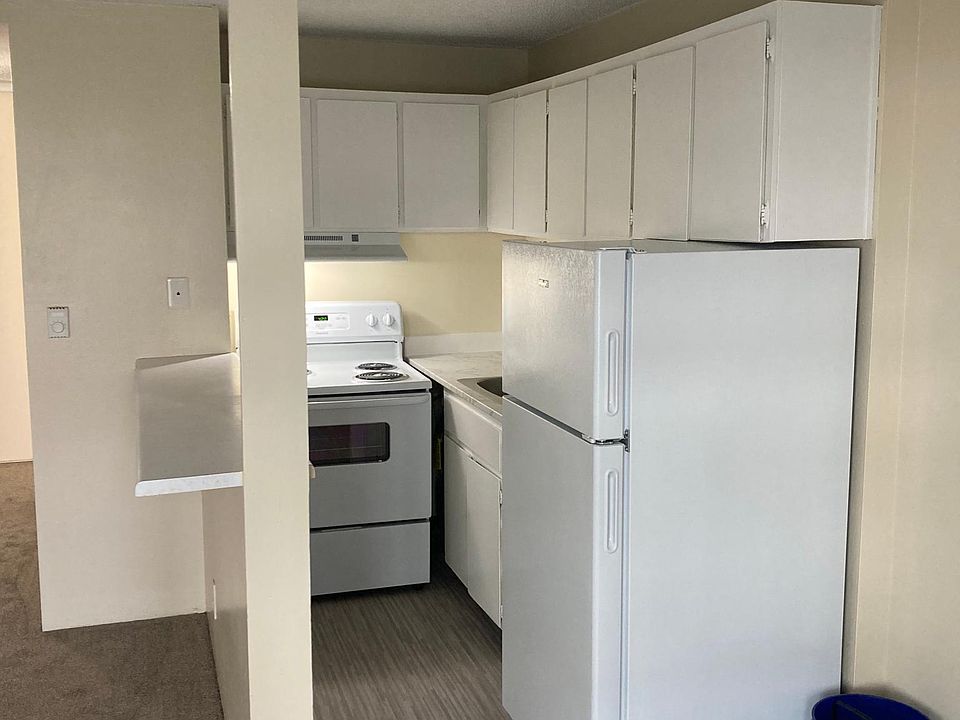 1st image of 4129 11th Ave NE