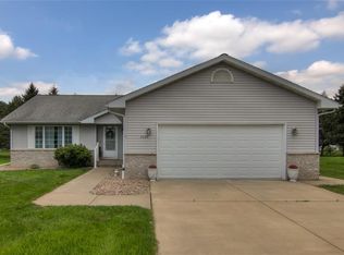 3329 E Meadows Pl, Eau Claire, WI 54701