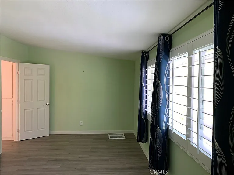 23821 Hillhurst Dr #48 — Photo 22