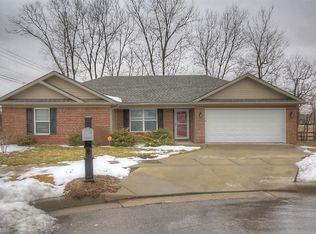 110 Bay Shore Ct, Georgetown, KY 40324