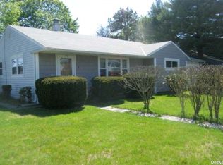 340 Boundary Ave, Massapequa, NY 11758