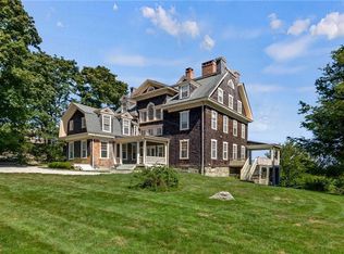 121 Walcott Ave, Jamestown, RI 02835