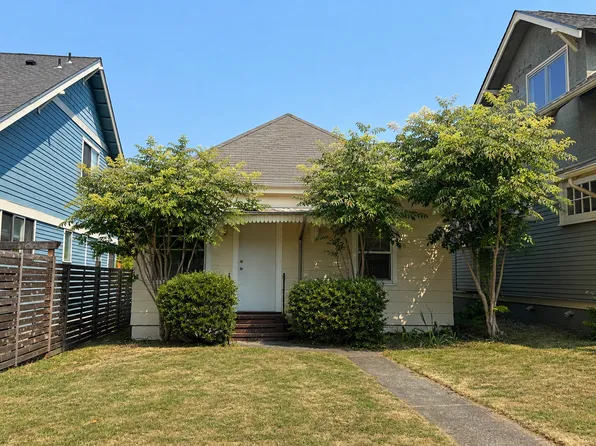 2110 6th Ave W, Seattle, WA 98119