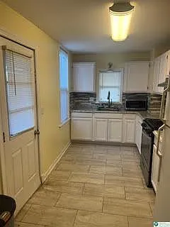 663 Spring Garden St — Photo 5