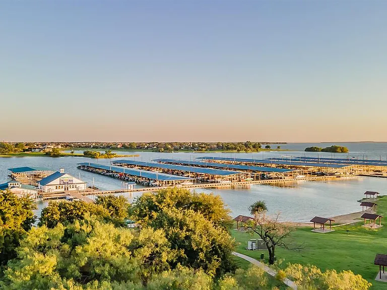 11621 Parade Dr — Photo 34