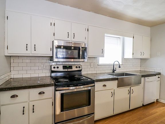 4th image of 301 Palmer Dr