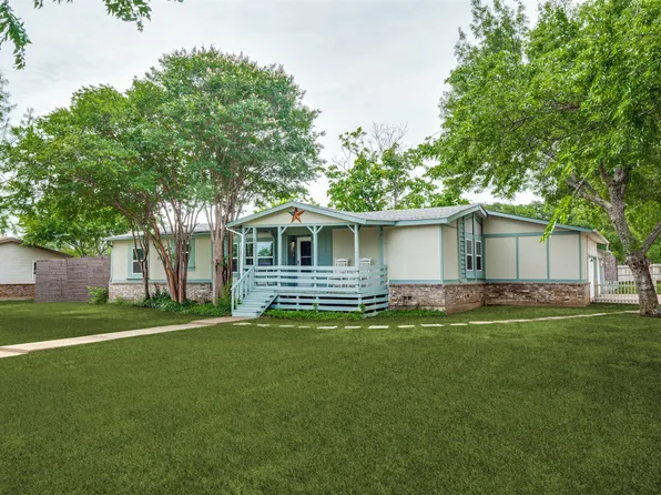 301 Darrell Rd, Roanoke, TX 76262