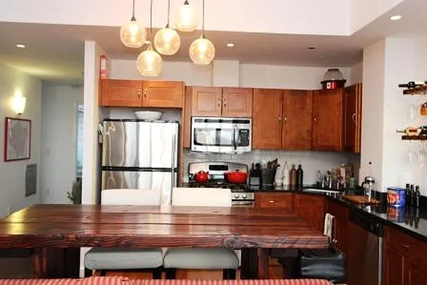 Sold by N.C. Pepe Corp. | media 16