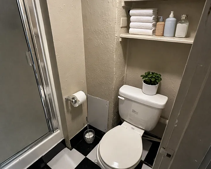 1006 N Garden St — Photo 23