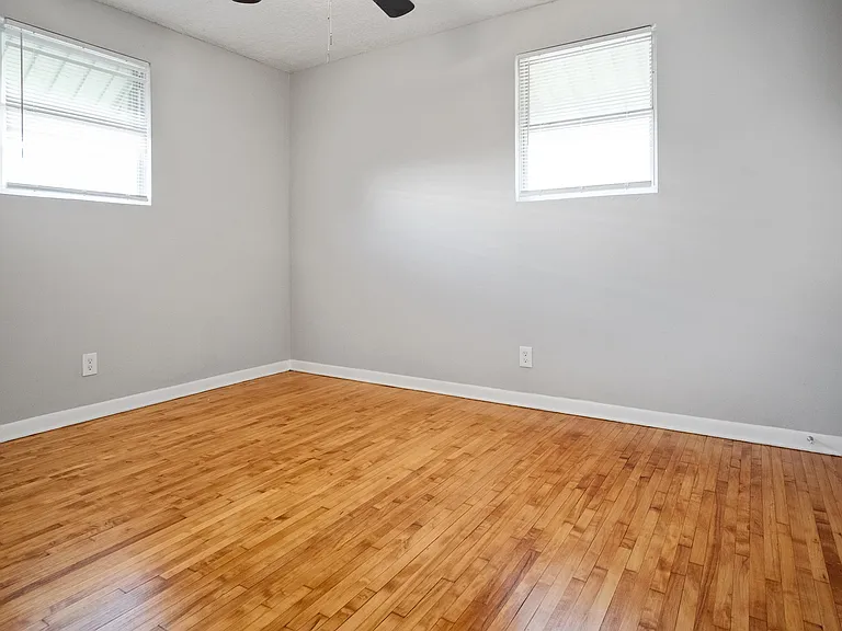 1141 Jessie St — Photo 13