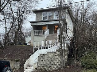 514 10th St, Pitcairn, PA 15140