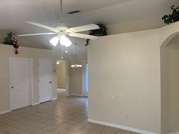 4th image of 2465 Tishman Ave