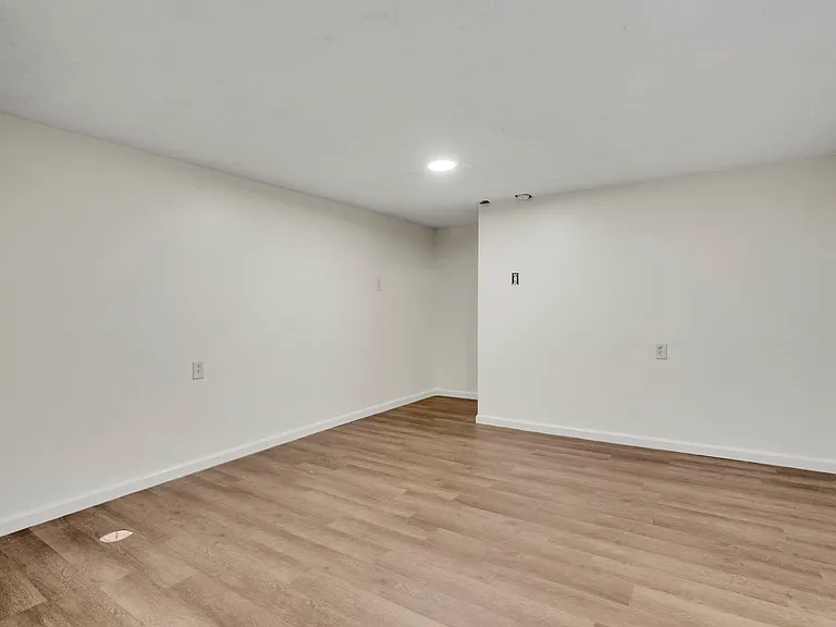 7859 Chapel Stone Rd — Photo 14