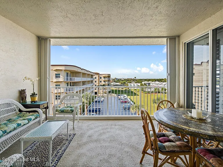 601 Shorewood Dr #G505 — Photo 23