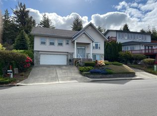 755 Prefontaine Dr, Coos Bay, OR