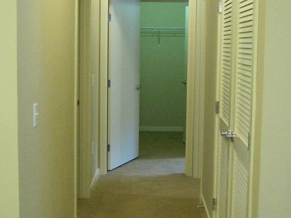 5th image of 944 Discovery Cir NE Unit 414