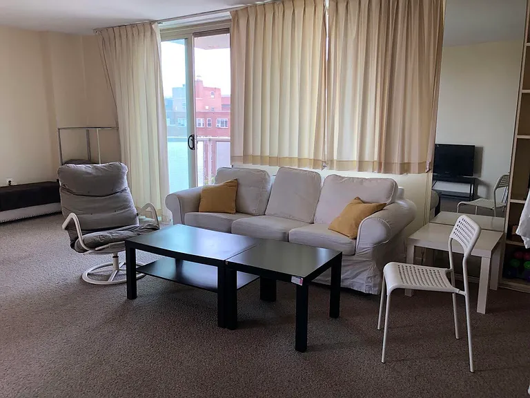 1 E University Pkwy #1001-1001_1 — Photo 22