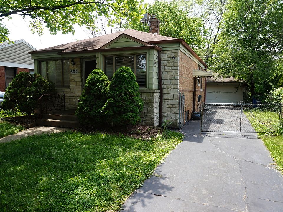 1st image of 2422 Westbrook Dr