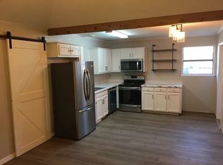 120 Stewart Bend Ct, Azle, TX 76020