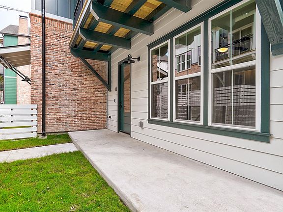 3rd image of 3809 Valley View Rd #13