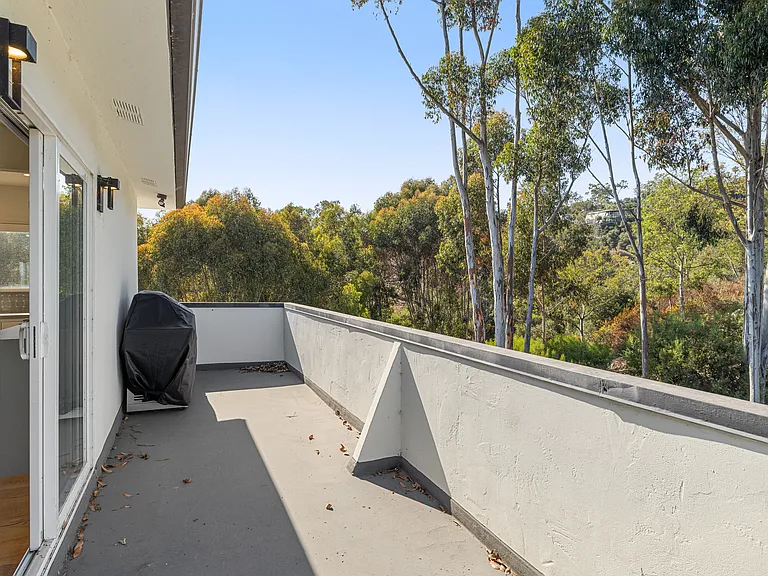 813 E Anapamu St #Penthouse B — Photo 18