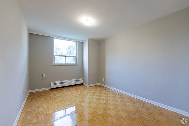 14 Carluke Cres — Photo 15