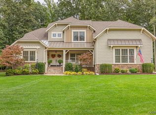 2907 Royal Crest Dr, Midlothian, VA 23113