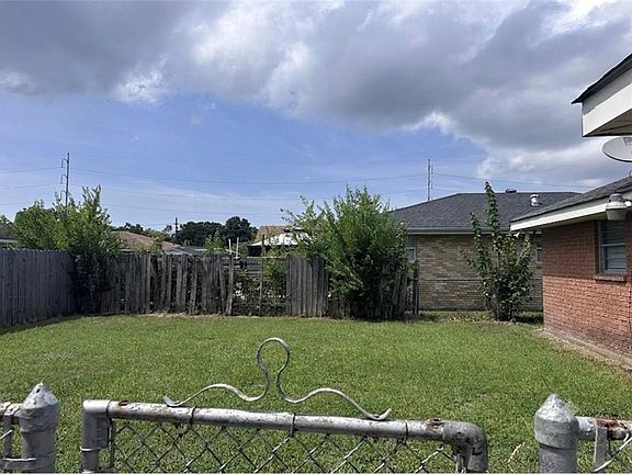 4th image of 5000 Schindler Dr