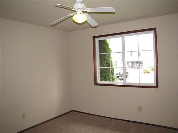 3rd image of 130 Alturas Dr