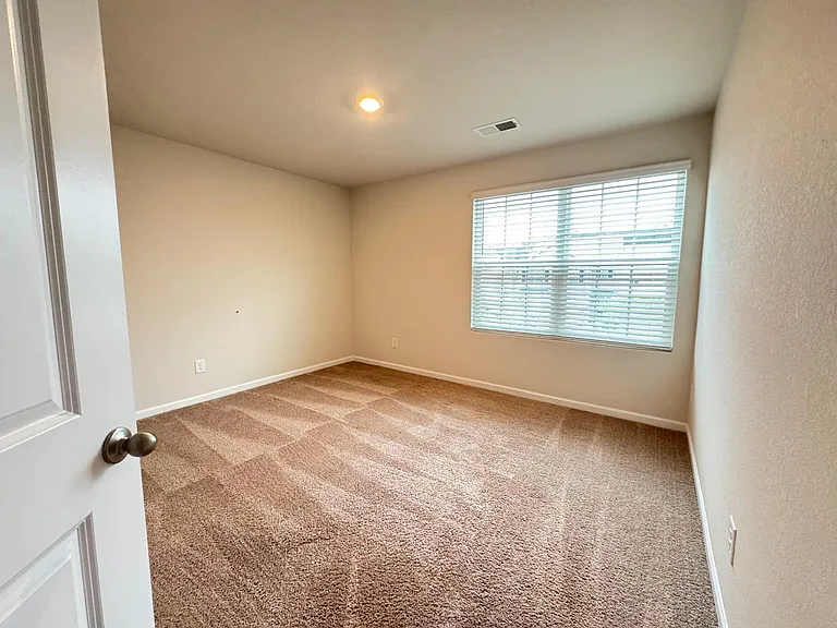 713 Fauna St — Photo 10