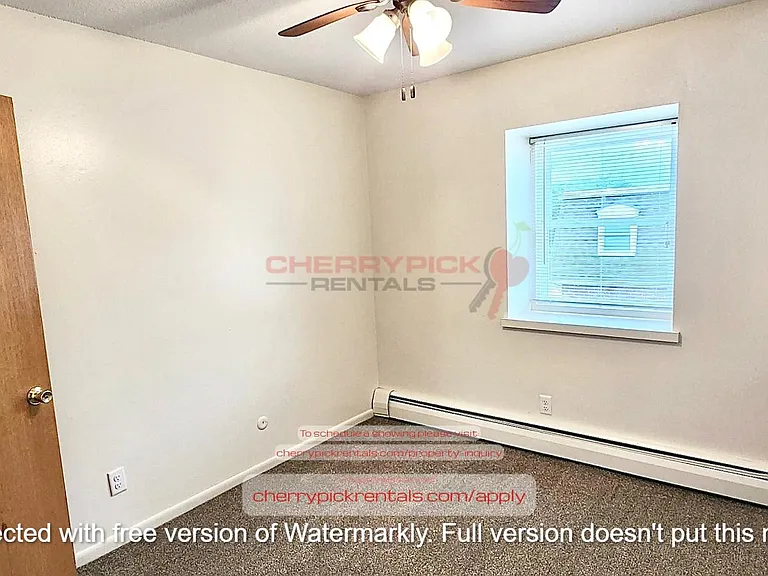 2534 Avenue A #11 — Photo 8