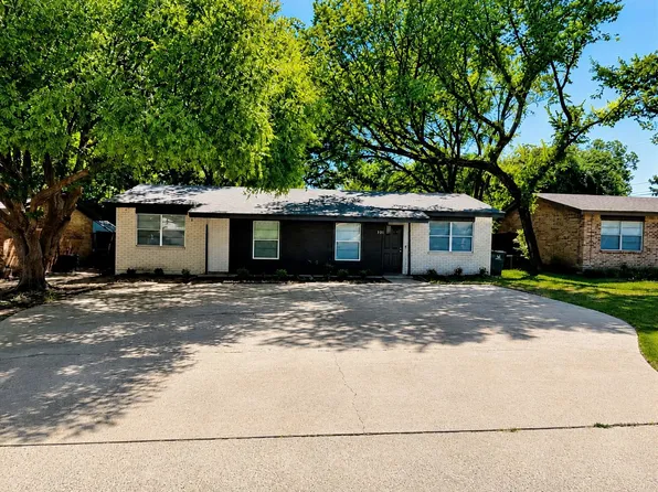 311 Elliott St, Arlington, TX 76013