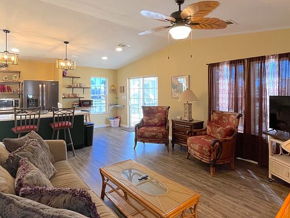 2nd image of 19333 Summerlin Rd #92