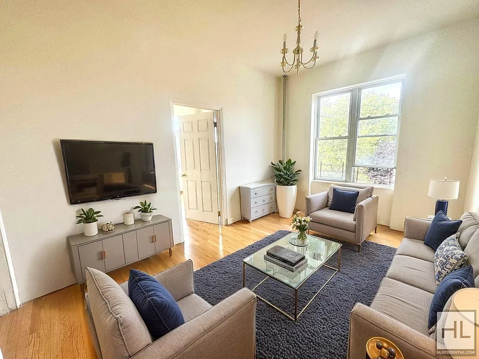 417 Grant Ave #5