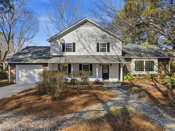 324 Embassy Circle, Wilmington, NC 28412