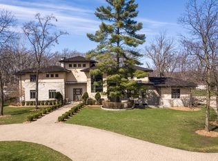 13560 Lucky Lake Dr, Lake Forest, IL 60045