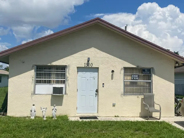1310 W 24th Street, Riviera Beach, FL 33404