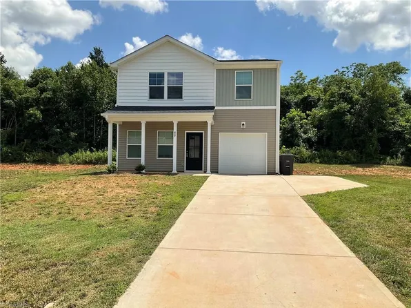 617 East St, Reidsville, NC 27320