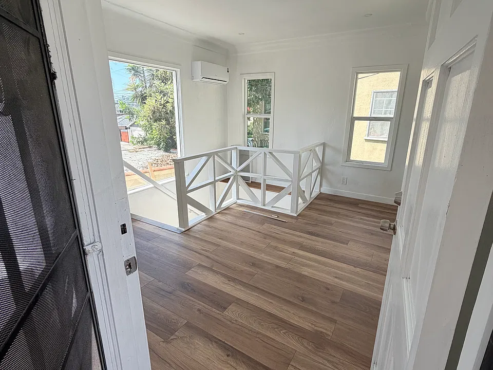 1836 Lansdowne Ave #1/2