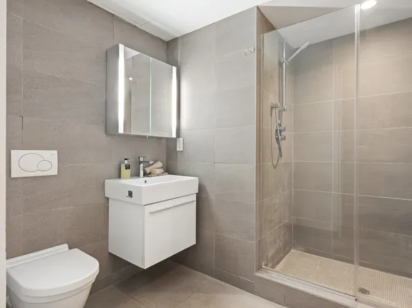 115 Norfolk Street image 14 of 17