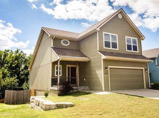 2421 Fox Sparrow Ct, Junction City, KS 66441