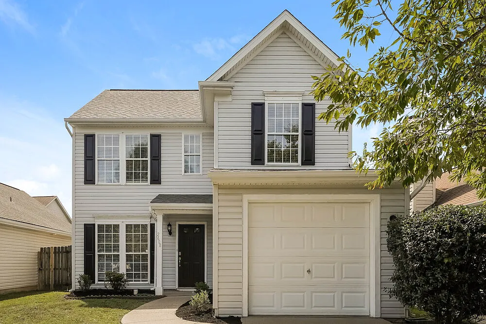 3 bed, 2.5 bath, 1444 sqft, $2,170 — Photo 1