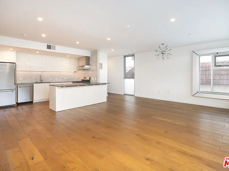 12770 Caswell Ave #301 — Photo 6